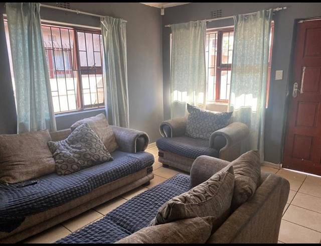 3 BEDROOM HOUSE FOR SALE IN HIGHBURY